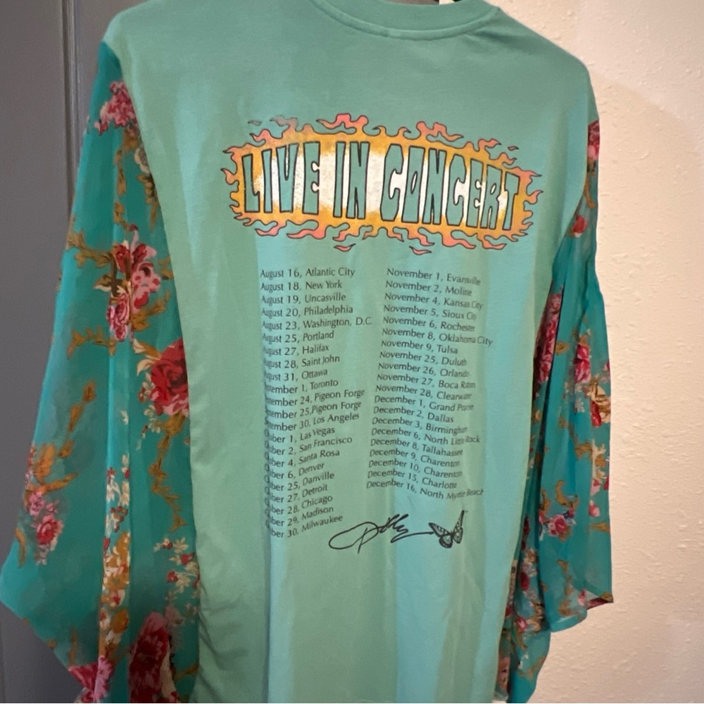 Upscale Dolly Parton T-Shirt Kimono-one size fits most - Picture 8 of 8